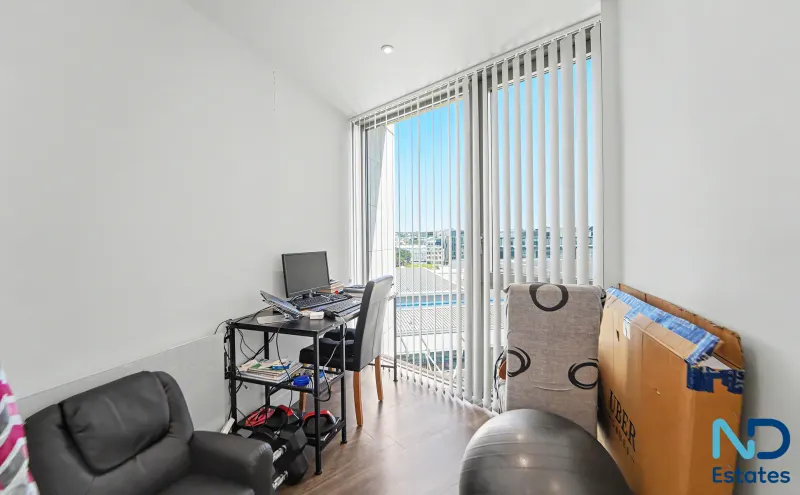 St Helier - One Bedroom Apartment at Horizon East, St Helier — photo 6 of 20