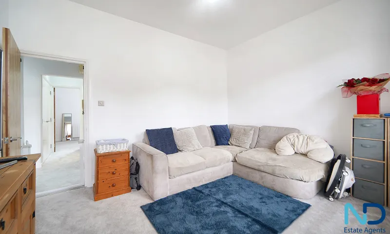 St Helier - Two Bedroom Apartment with Parking on Town Outskirts, St Helier — photo 4 of 18