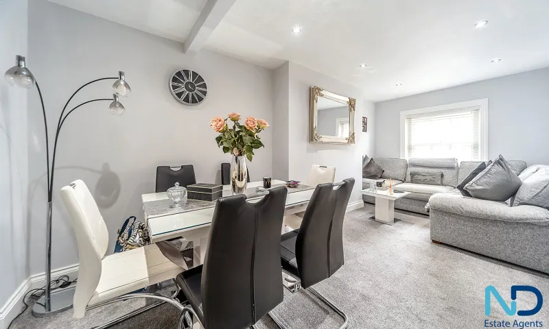 St Helier - One Bedroom Top Floor Apartment, St Helier — photo 3 of 21