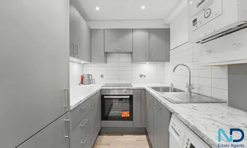 St Helier - Two Bedroom Apartment with Parking, St Helier — photo 6 of 22