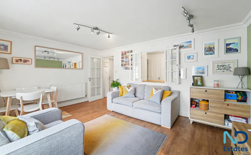 St Peter - Two Bedroom Ground Floor Apartment with Garage, St Peter — photo 4 of 24