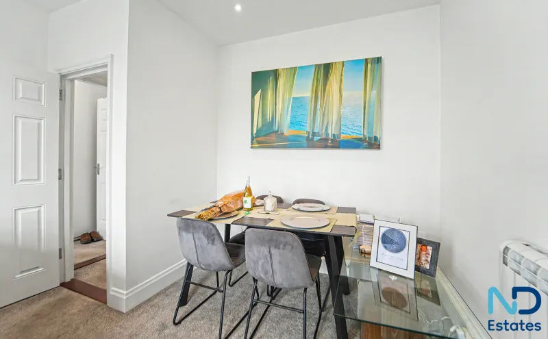St Helier - One Bedroom Apartment with Communal Garden in Town, St Helier — photo 5 of 21