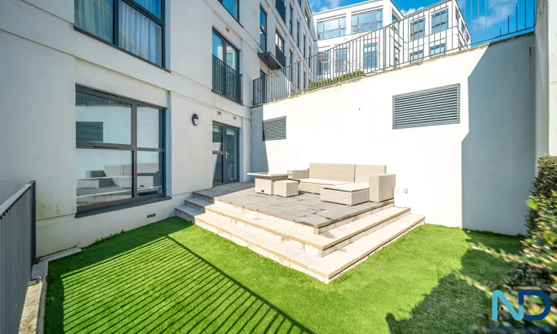 St Helier - One Bedroom Apartment with Patio at College Gardens, St Helier — photo 2 of 4