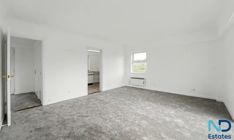 St Helier - One Bedroom Apartment with Views over Town, St Helier — photo 3 of 16