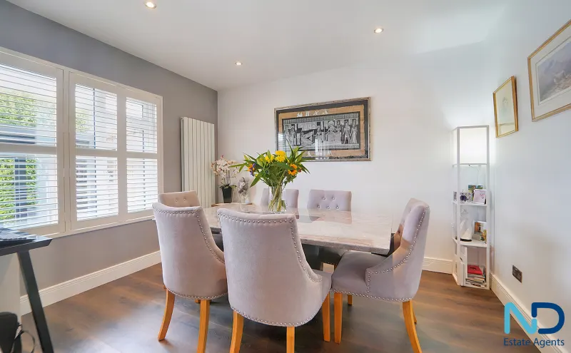 St Helier - Two Generation Home with Garden and Parking, St Helier — photo 3 of 57