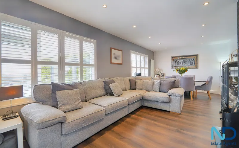 St Helier - Two Generation Home with Garden and Parking, St Helier — photo 4 of 57