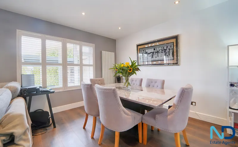 St Helier - Two Generation Home with Garden and Parking, St Helier — photo 5 of 57
