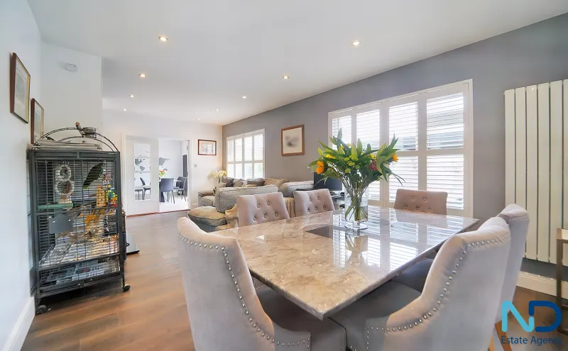 St Helier - Two Generation Home with Garden and Parking, St Helier — photo 6 of 57
