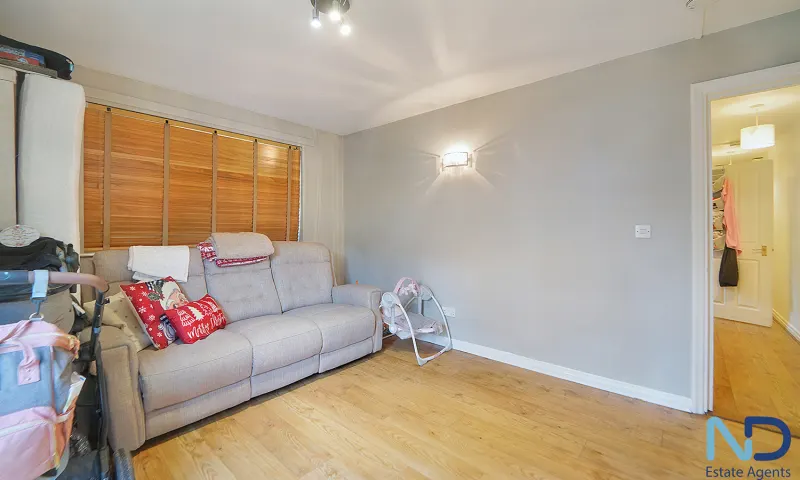 St Helier - One Bedroom Apartment with Patio, St Helier — photo 2 of 16