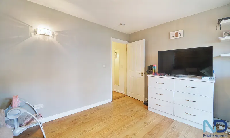 St Helier - One Bedroom Apartment with Patio, St Helier — photo 3 of 16