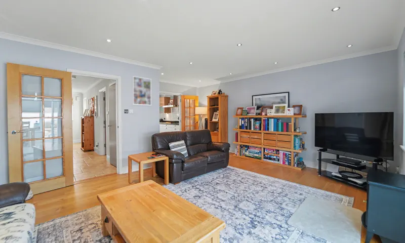 St Saviour - Three Bedroom Semi Detached Home with Garden and Garage, St Saviour — photo 2 of 40