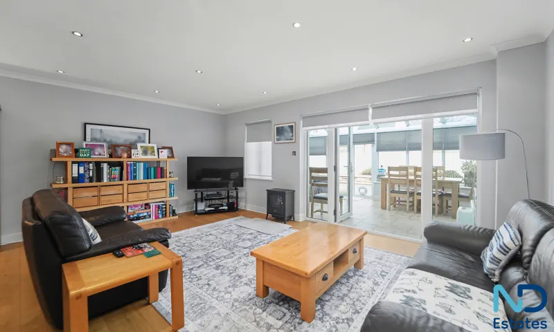 St Saviour - Three Bedroom Semi Detached Home with Garden and Garage, St Saviour — photo 3 of 40