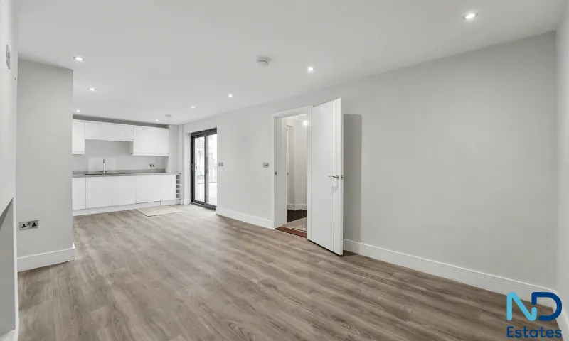 St Helier - Two Bedroom House with Study, Parking & Balcony, St Helier — photo 3 of 22