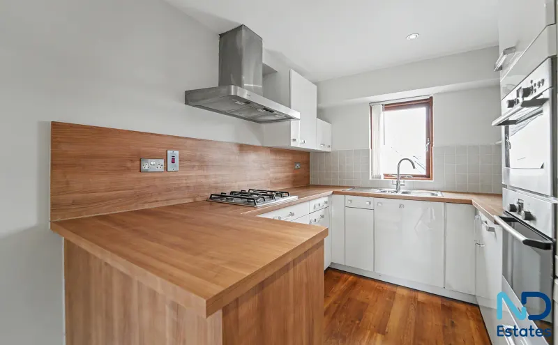 St Helier - One Bedroom Home with Study and Parking plus Garden, St Helier — photo 6 of 24
