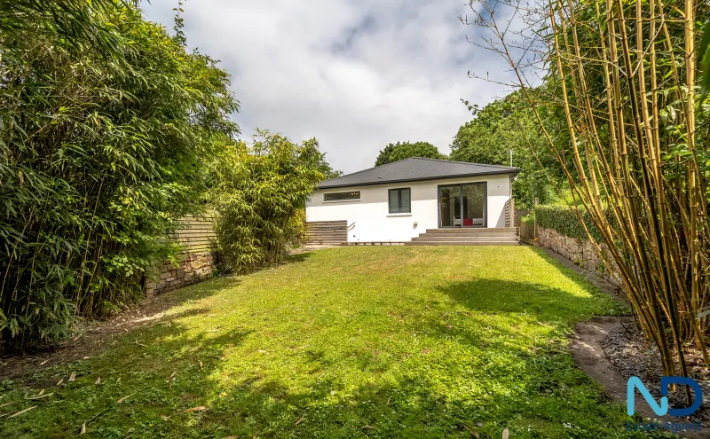 St Peter - Three Bedroom Modern Home with Triple Garage, Parking and Large Gardens, St Peter — photo 2 of 42