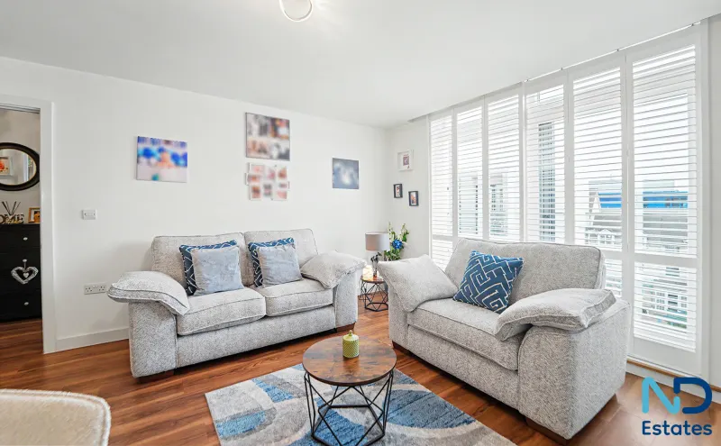St Helier - One Bedroom Modern Town Apartment with Balcony, St Helier — photo 3 of 24