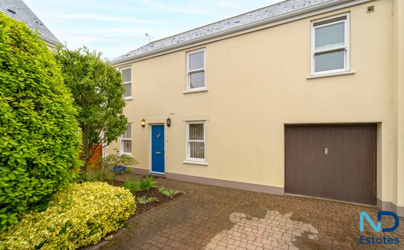 St Mary - Three Bedroom House with Conservatory, Garden, Garage and Parking, St Mary — photo 2 of 5