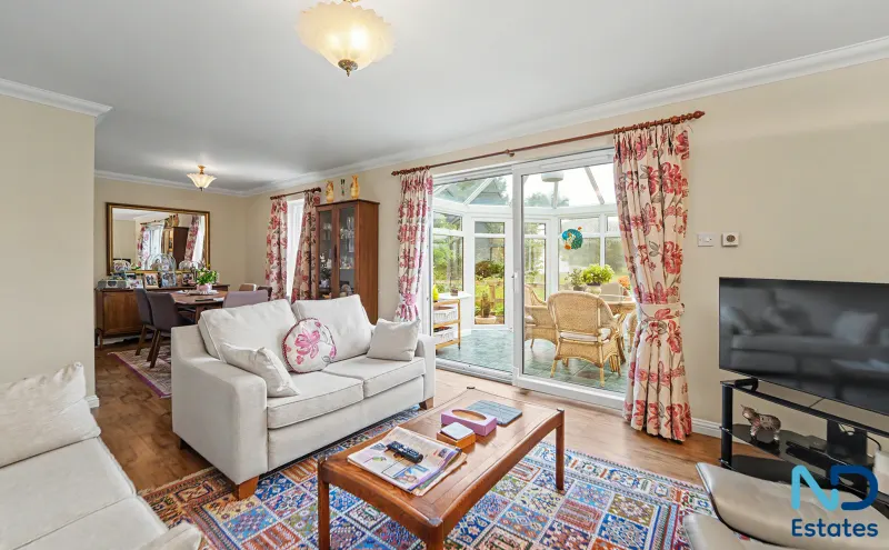 St Mary - Three Bedroom House with Conservatory, Garden, Garage and Parking, St Mary — photo 3 of 5