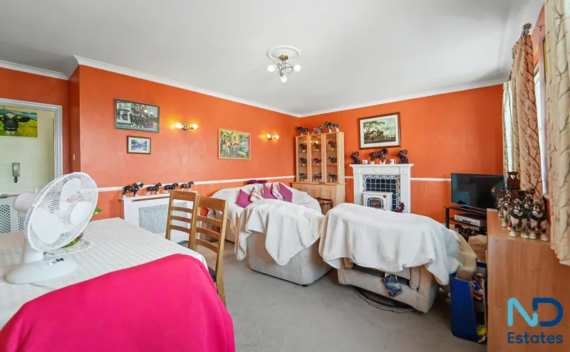 St Helier - Two Bedroom Apartment with Garage and Balcony, St Helier — photo 4 of 24