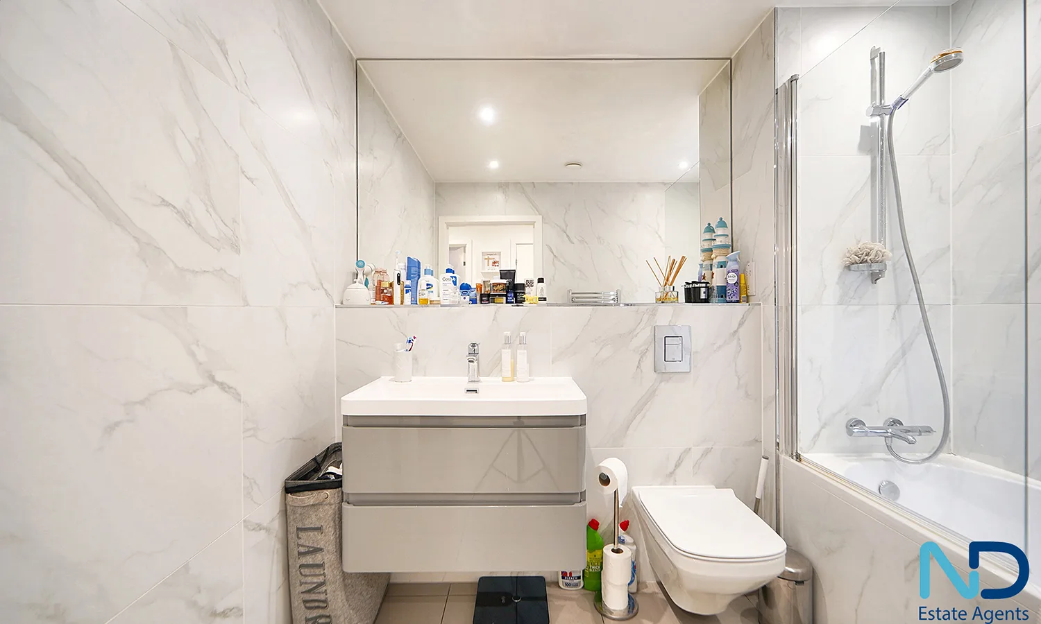 St Helier - One Bedroom Apartment with Patio at College Gardens, St Helier — photo 6