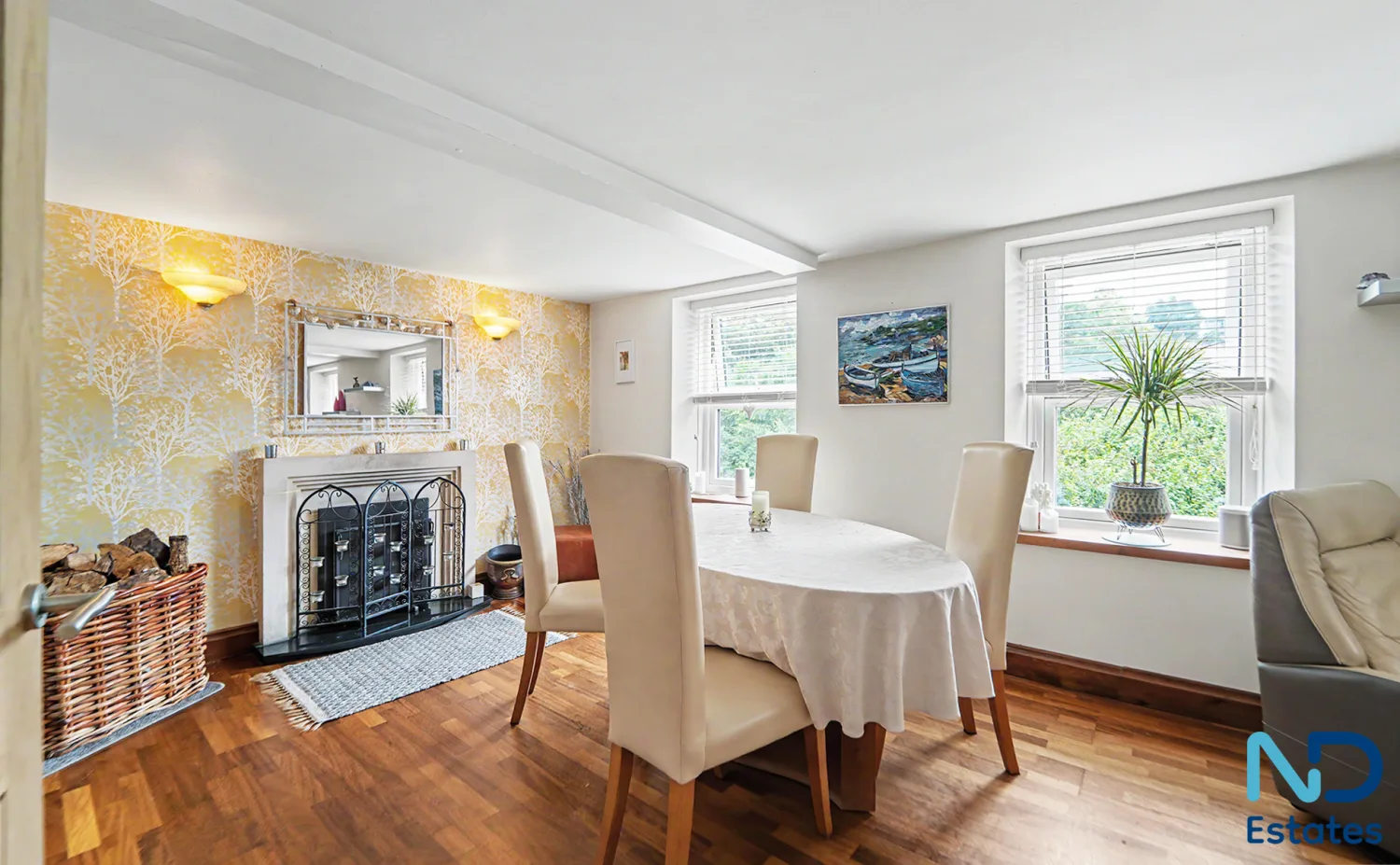 St Helier - Two Bedroom Home in Small Close with Parking and Gardens, St Helier — photo 4