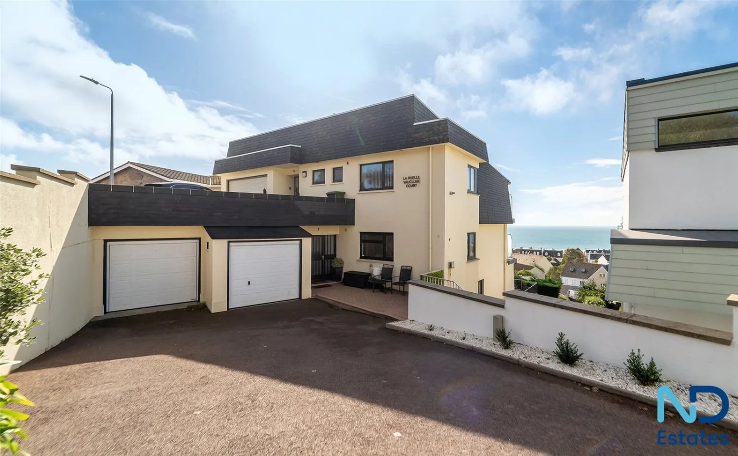 6 La Ruelle Vaucluse Court, La Ruelle Vaucluse, St. Helier, JE2 3JD, St Helier — photo 1 of 43